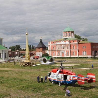 Установка шпиля в Тульском Кремле