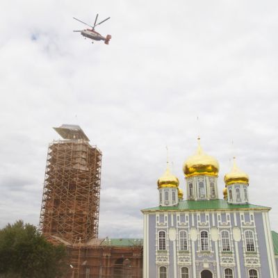 Установка шпиля в Тульском Кремле
